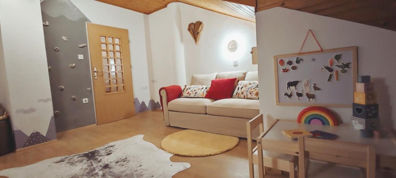 Fox Family Apartment Kranjska Gora Exterior foto